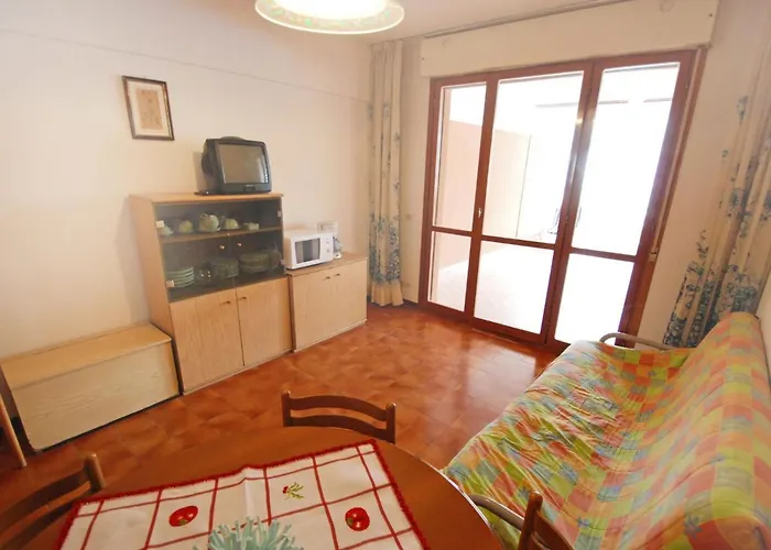 Solarium-2 By Interhome * ביביונה